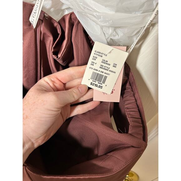 David's Bridal 22W Oleg Cassini A-Line Formal Dress - Picture 6 of 16